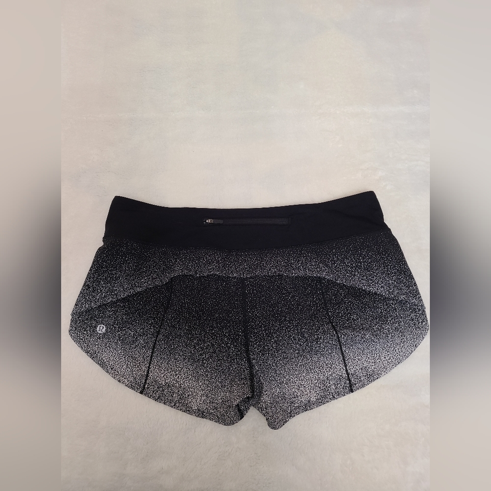 Lululemon Black And White Ombre Speed Up Shorts Women's Size 10 Regular